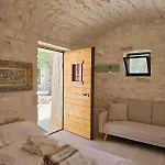 Borgo Cervarolo * オストゥーニ